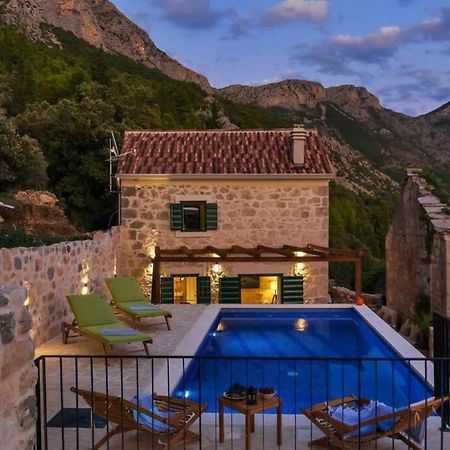 זאוסטרוג Holiday Home Marijana מראה חיצוני תמונה