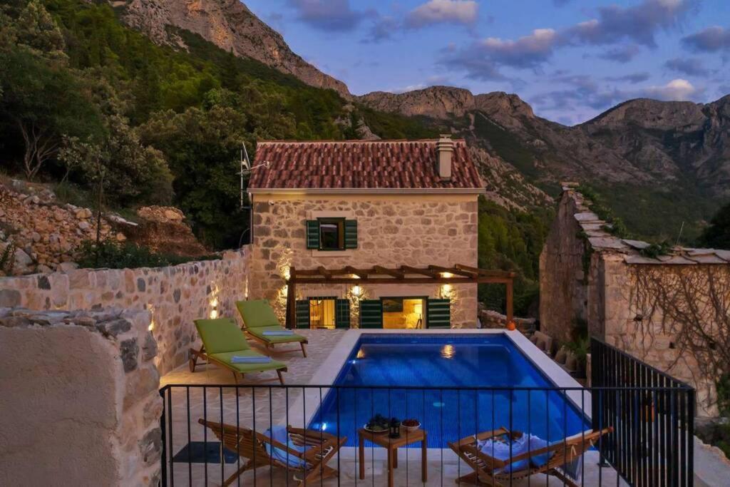 זאוסטרוג Holiday Home Marijana מראה חיצוני תמונה