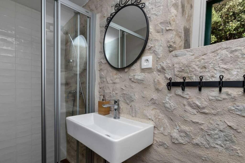 זאוסטרוג Holiday Home Marijana מראה חיצוני תמונה