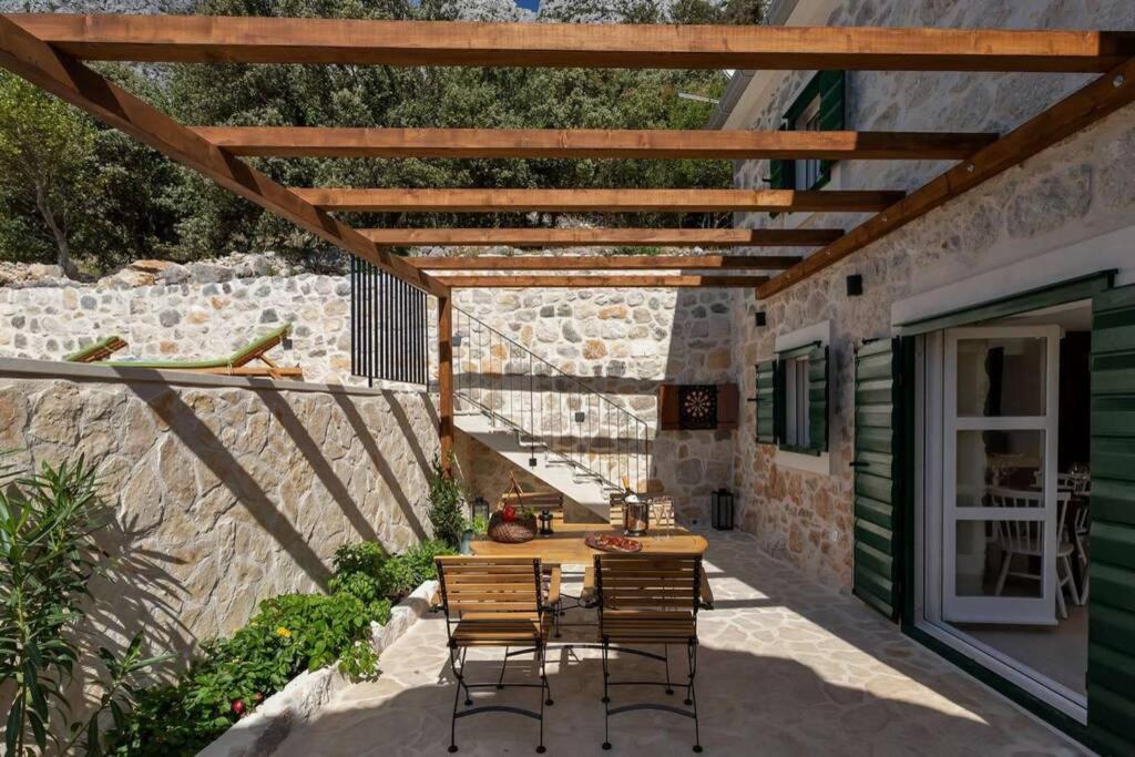 זאוסטרוג Holiday Home Marijana מראה חיצוני תמונה